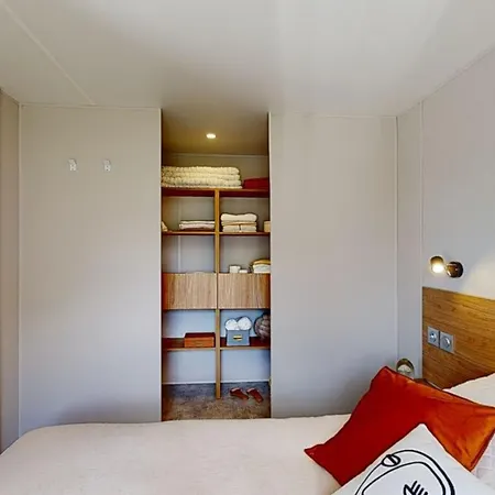 Hotel L'Oasis des Dombes à Ambérieux-en-Dombes Chambre photo