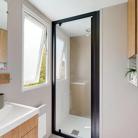 Hotel L'Oasis des Dombes à Ambérieux-en-Dombes Chambre photo