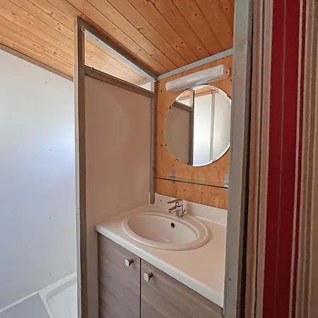 Hotel L'Oasis des Dombes à Ambérieux-en-Dombes Chambre photo
