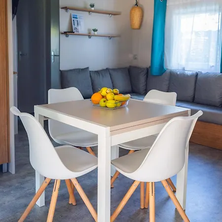 Hotel L'Oasis des Dombes à Ambérieux-en-Dombes Chambre photo