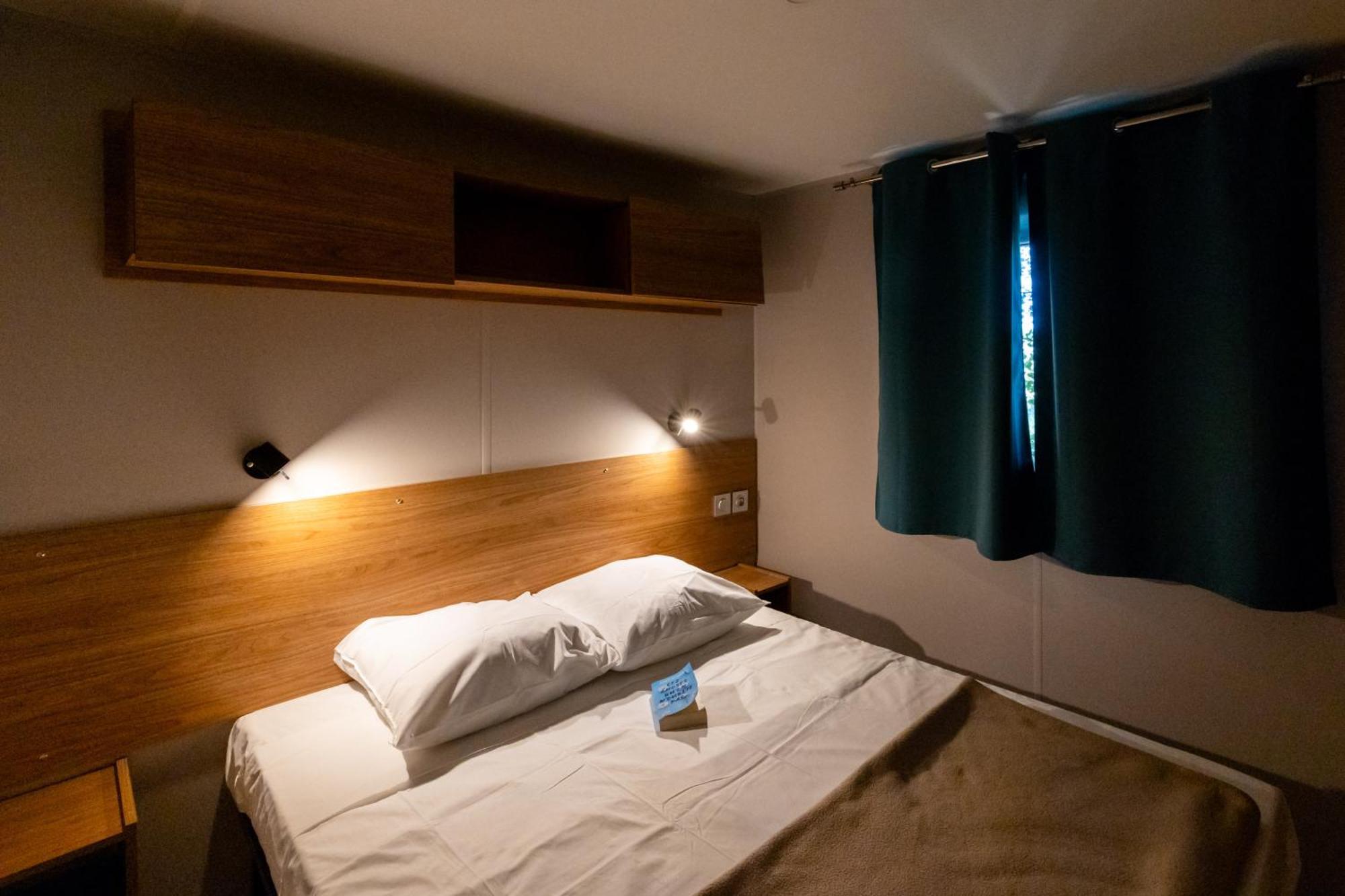 Campsite L'oasis Des Dombes 3*